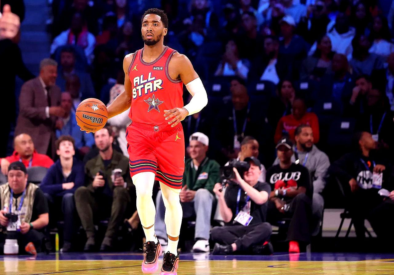 米切尔爆发新星，引发争议刷新纪录，三连败球队迎来希望！