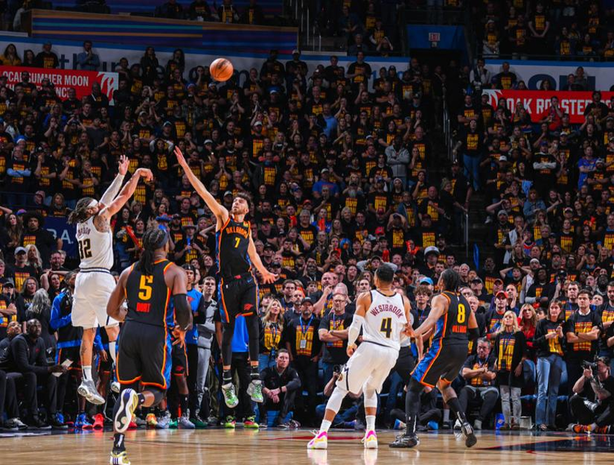 老鹰绝杀时刻,官方宣布新规点燃赛场,约基奇迎来胜利!