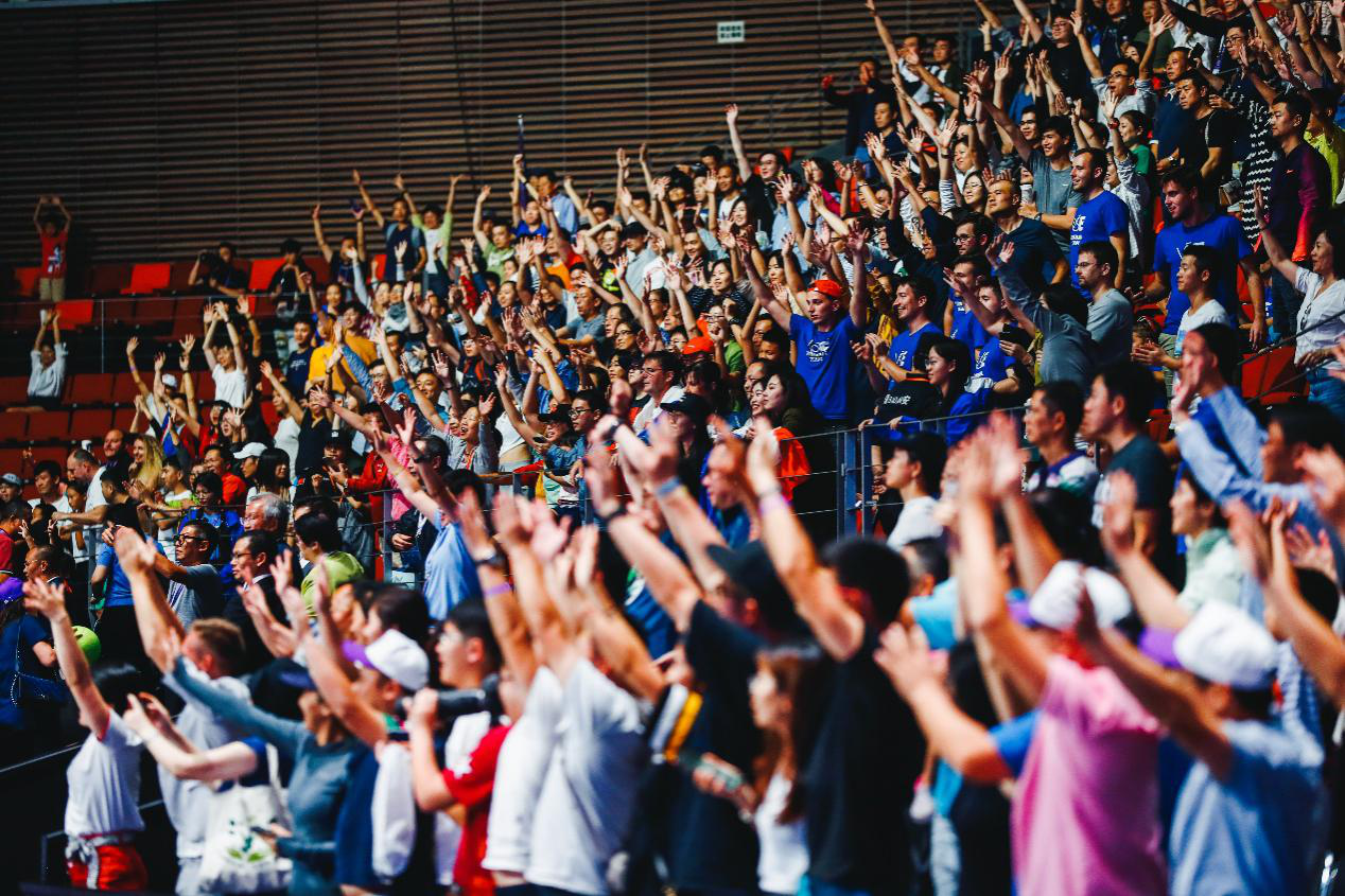 Ming回归赛场，连败首场状态亮眼，塞尔维亚队观众沸腾！